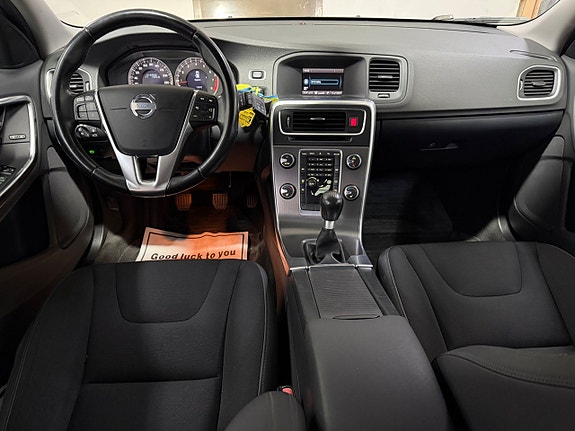 Volvo V60 8 of 15