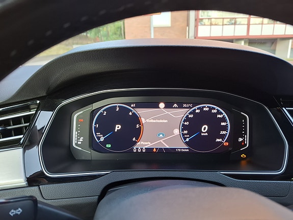 Volkswagen Passat Alltrack 7 of 11