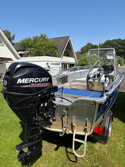 Linder 445 Catch & Mercury 30 HK ink, Garmin 9” -2020 2 of 3