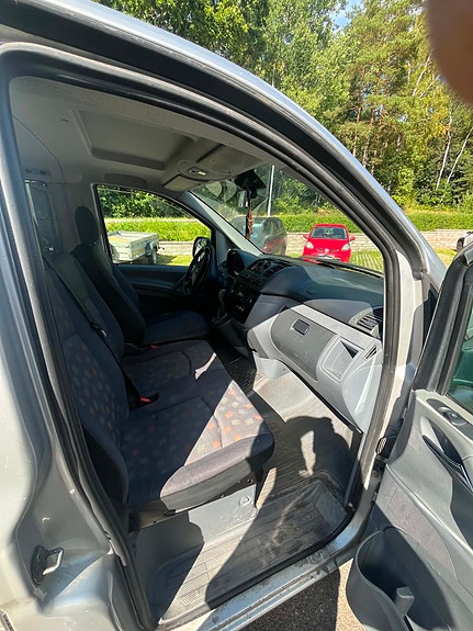Mercedes-Benz Vito 115 13 of 13