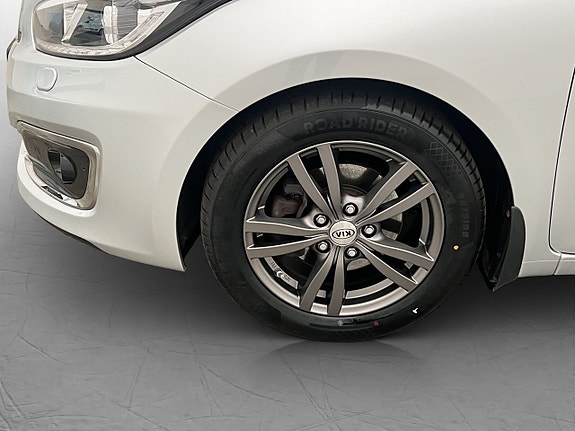 Kia Ceed 10 of 24