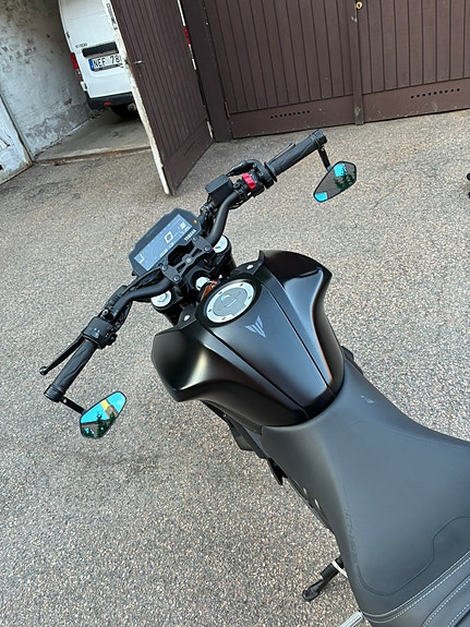 Yamaha MT125 5 of 5