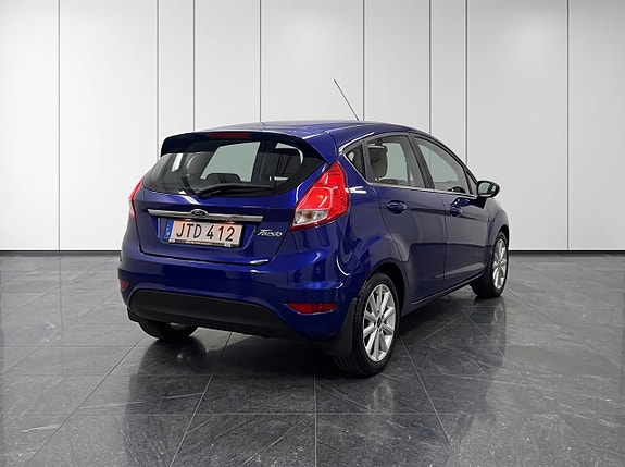 Ford Fiesta 8 of 18