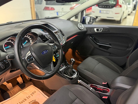 Ford Fiesta 17 of 18