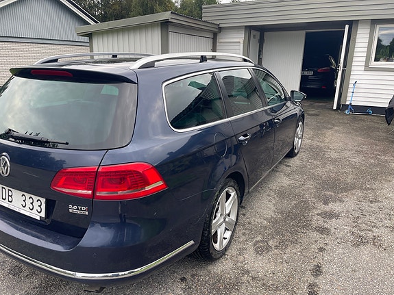 Volkswagen Passat 3 of 9