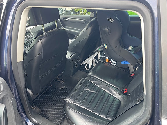 Volkswagen Passat 9 of 9