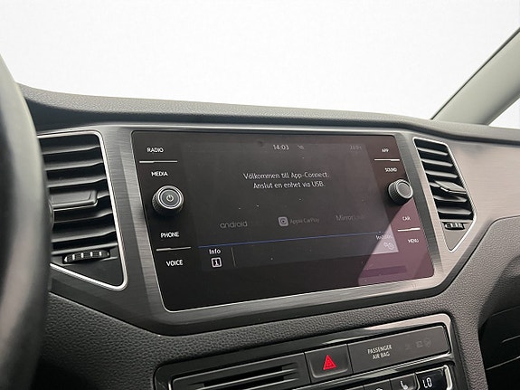 Volkswagen Golf Sportsvan 22 of 27