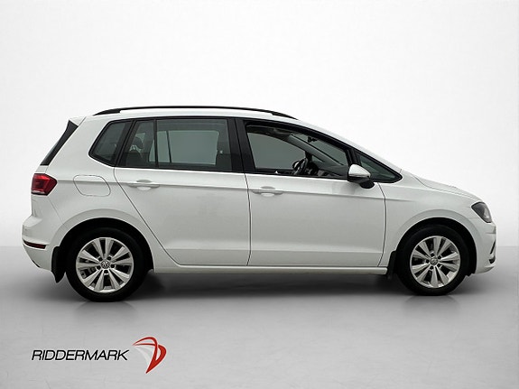 Volkswagen Golf Sportsvan 4 of 27