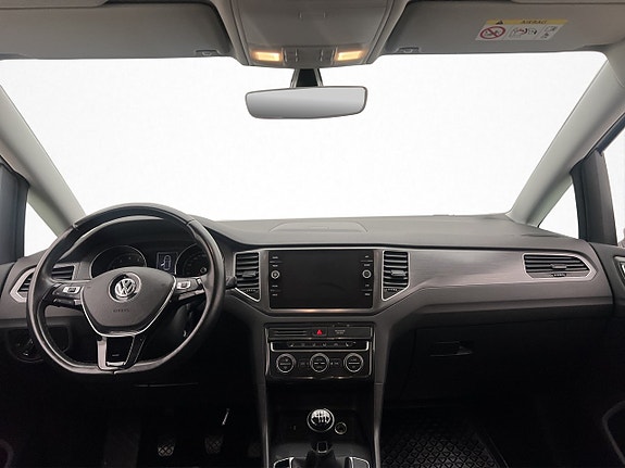 Volkswagen Golf Sportsvan 11 of 27