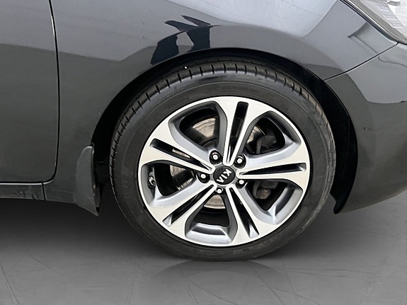 Kia Ceed 10 of 24