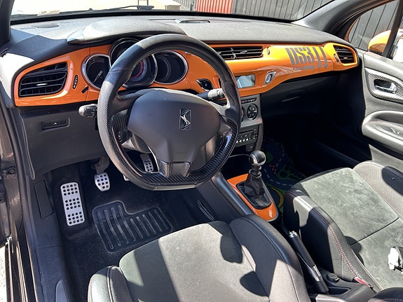 Citroen DS3 6 of 9