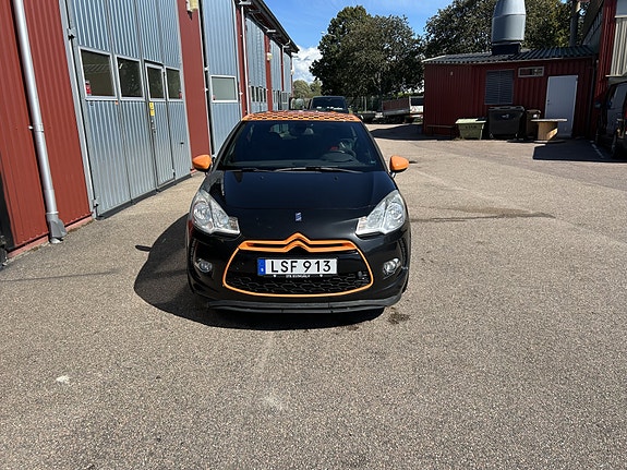 Citroen DS3 2 of 9