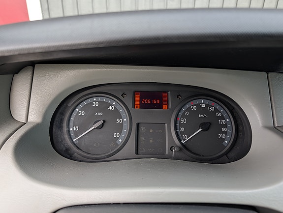 Renault Trafic 8 of 8