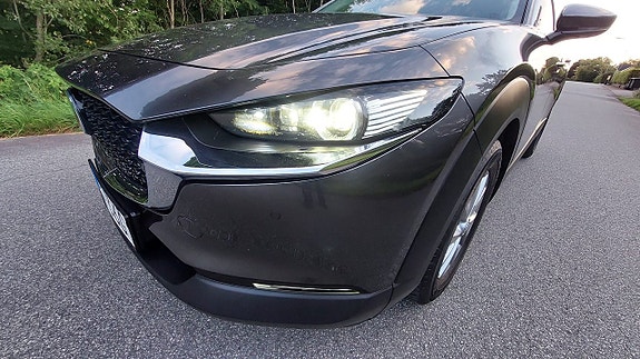 Mazda CX-30 2 of 24