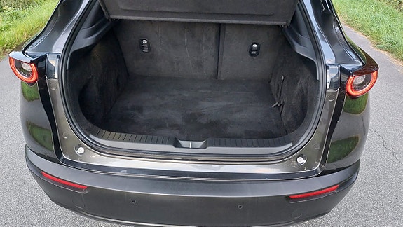Mazda CX-30 10 of 24