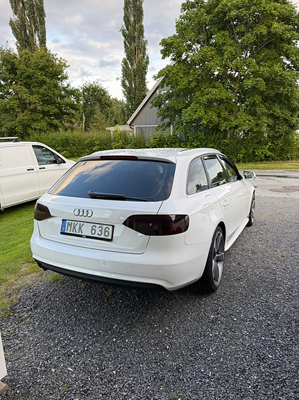 Audi A4 4 of 8