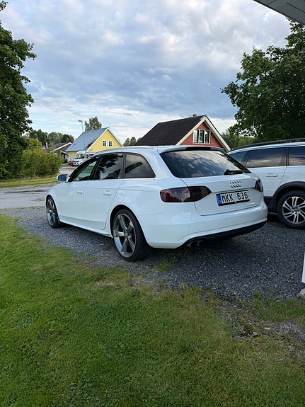 Audi A4 3 of 8