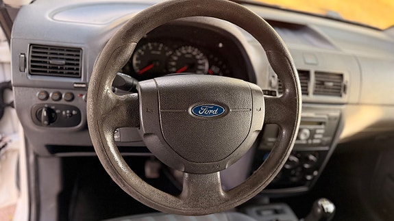 Ford Transit Connect 11 of 14
