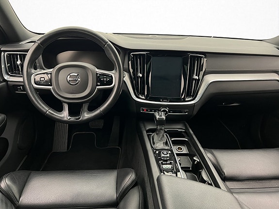 Volvo V60 12 of 30