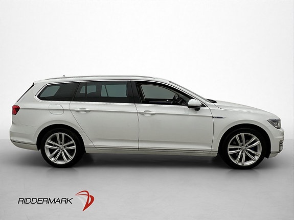 Volkswagen Passat 9 of 30