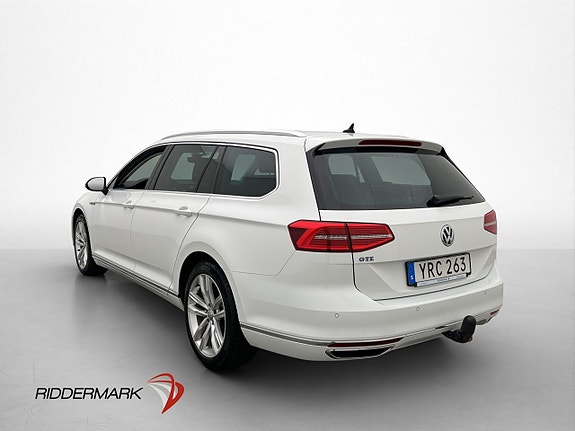Volkswagen Passat 5 of 30