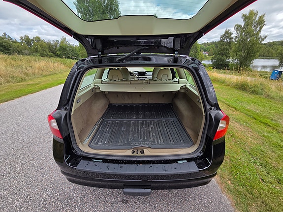 Volvo V70 7 of 21