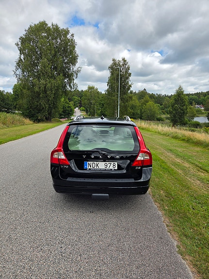 Volvo V70 6 of 21