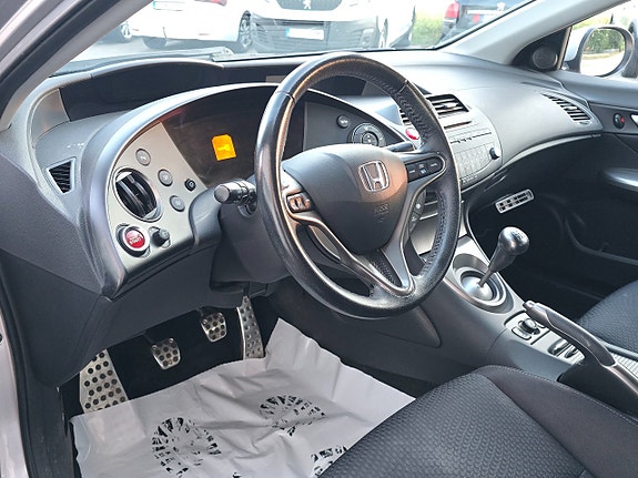 Honda Civic 7 of 15