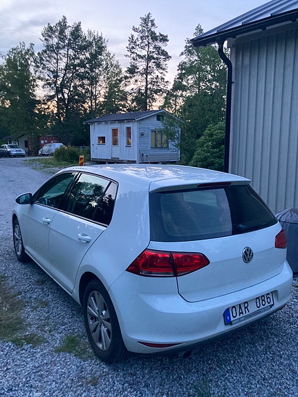 Volkswagen Golf VII 2 of 13