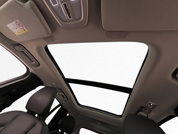 Volvo XC90 14 of 30