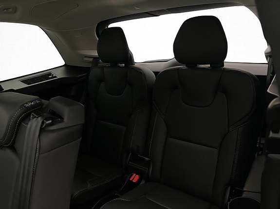 Volvo XC90 26 of 30