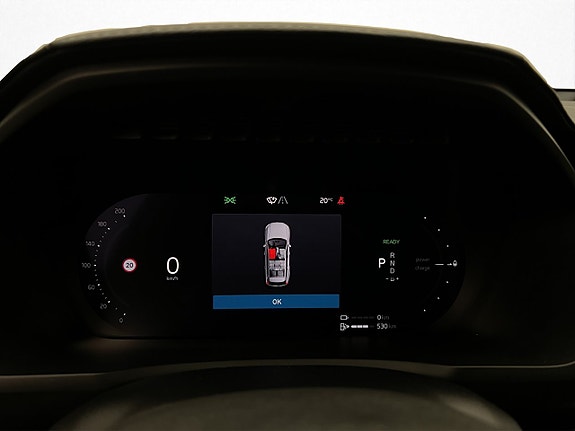 Volvo XC90 11 of 30