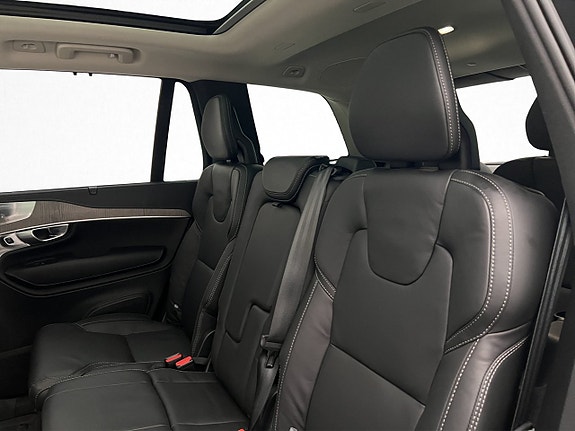 Volvo XC90 22 of 30