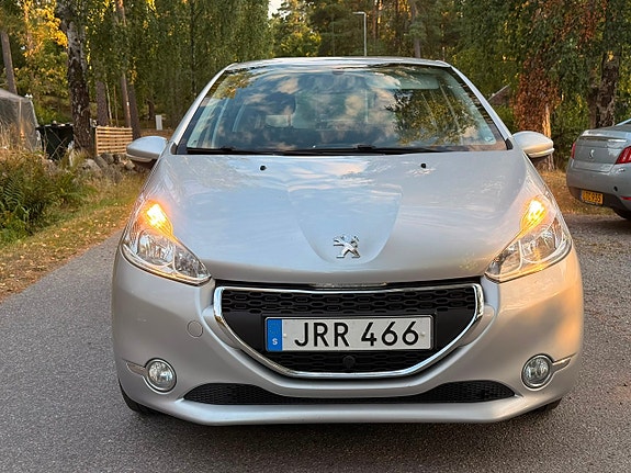 Peugeot 208 7 of 20