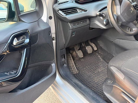 Peugeot 208 20 of 20