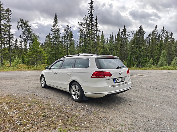 Volkswagen Passat 3 of 6