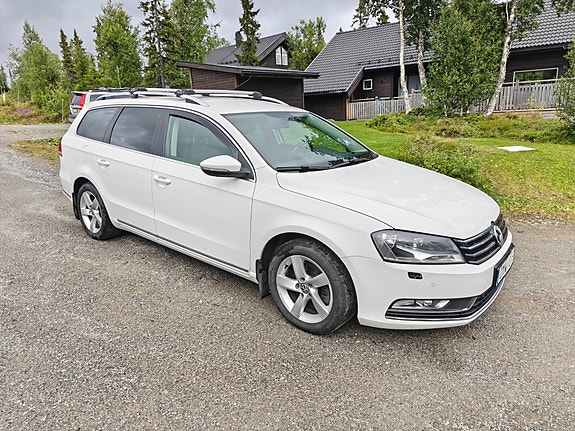 Volkswagen Passat 4 of 6
