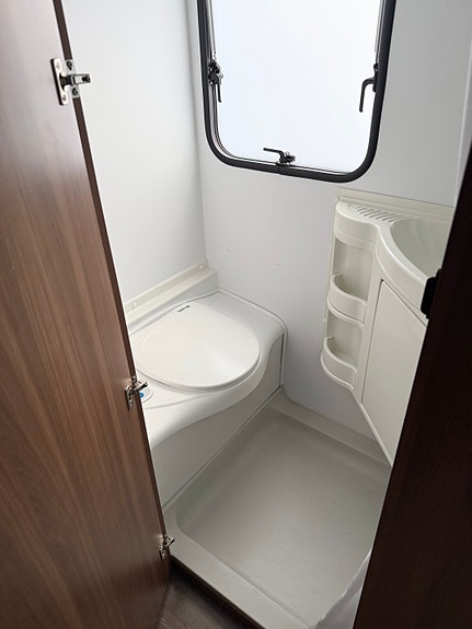 Adria Altea 542Pk 23 of 23