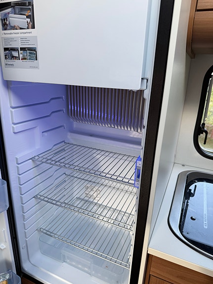 Adria Altea 542Pk 21 of 23