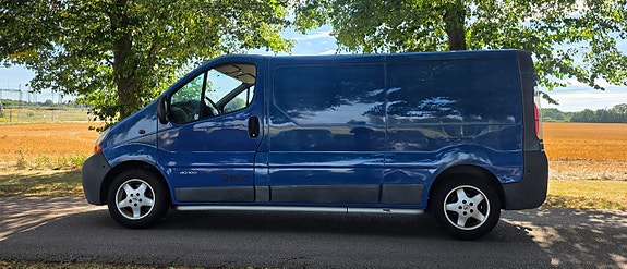Renault Trafic 7 of 16