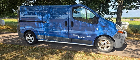 Renault Trafic 8 of 16
