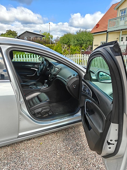 Opel Insignia 11 of 14