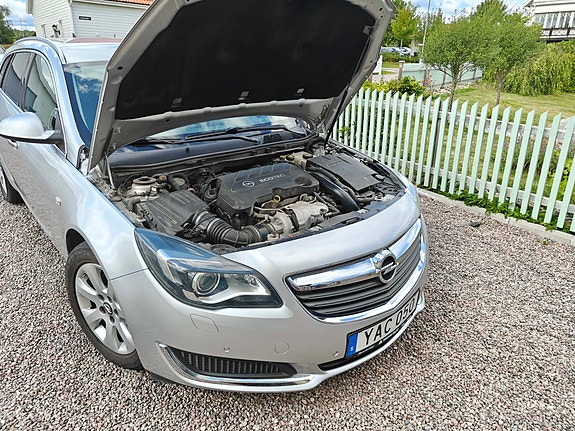 Opel Insignia 3 of 14
