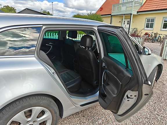 Opel Insignia 4 of 14