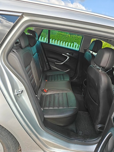 Opel Insignia 12 of 14