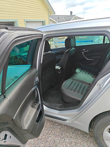 Opel Insignia 13 of 14