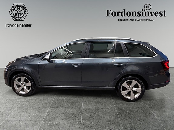 Skoda Octavia Scout 3 of 18