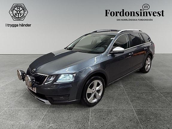 Skoda Octavia Scout 2 of 18