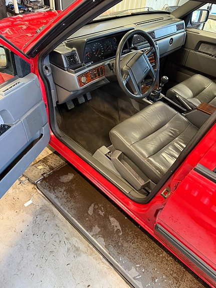Volvo 740 8 of 13
