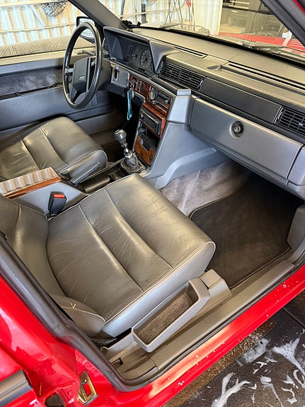 Volvo 740 9 of 13